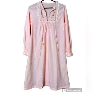 Vintage Miss Elaine Long Sleeve Flannel Floral Lace Nightgown Pink Size Small